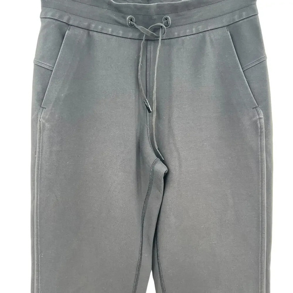 Lululemon On Track Jogger Black Solid Sweatpants Athleisure‎ Size 6 - Picture 3 of 11